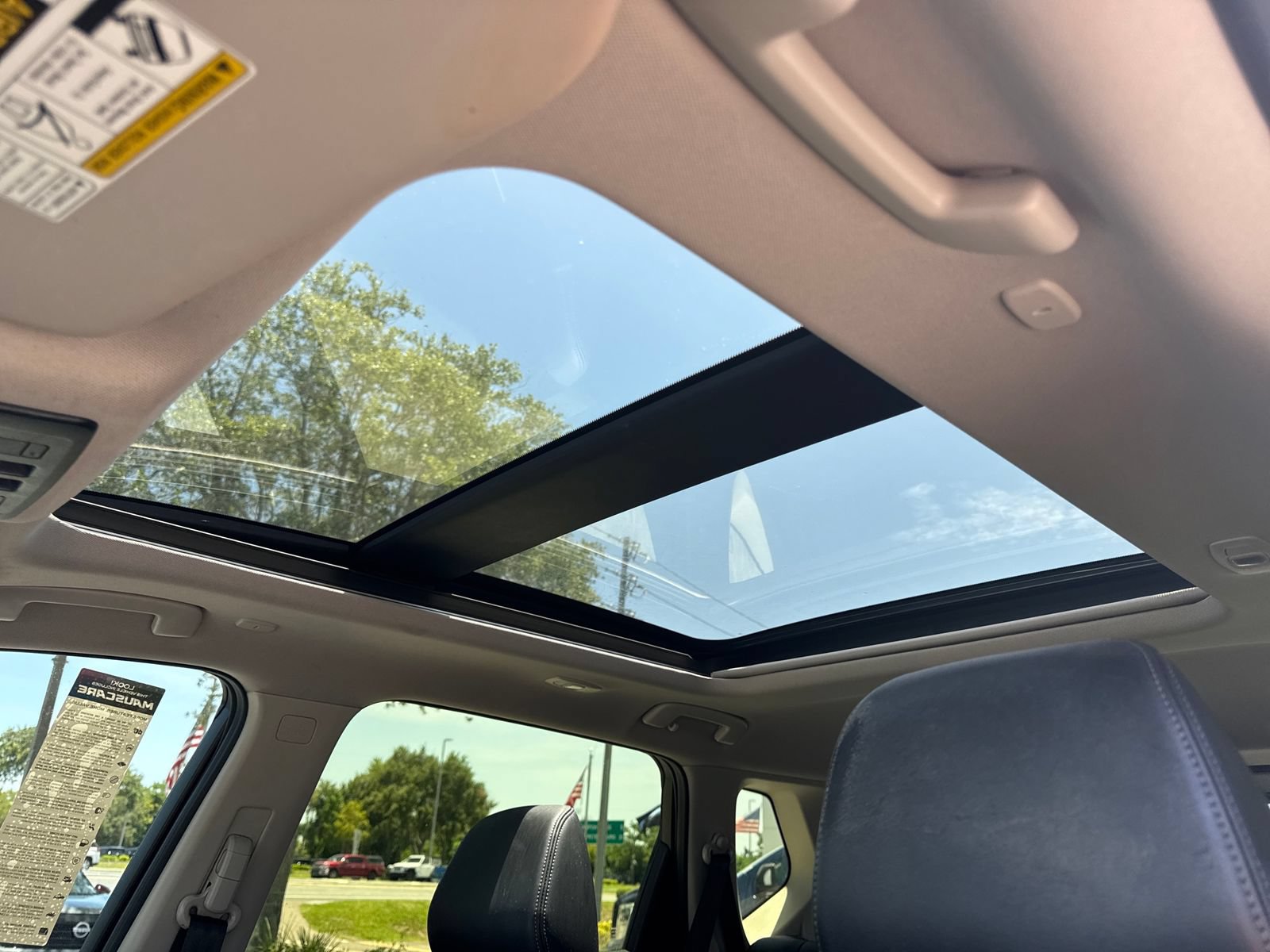 Certified 2024 Nissan Rogue Platinum FWD image 34