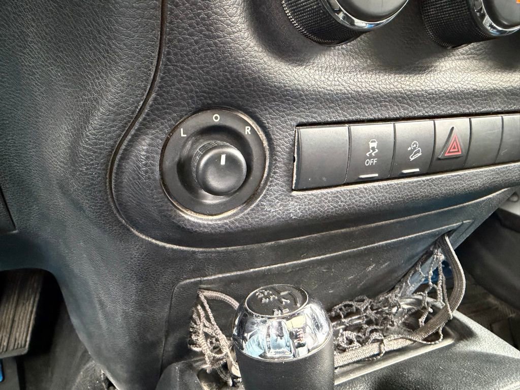 Used 2015 Jeep Wrangler Unlimited Sport w/ Quick Order Package 24S image 21