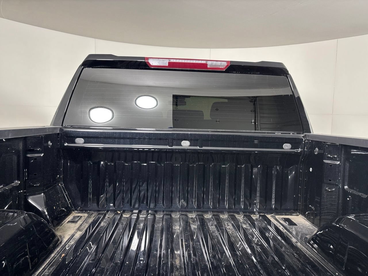 Used 2025 Chevrolet Silverado 1500 LT AWD/4WD image 25