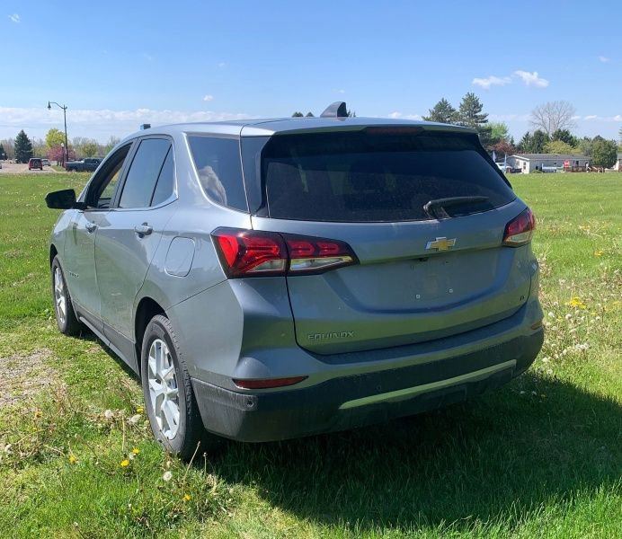 Used 2024 Chevrolet Equinox LT FWD image 4