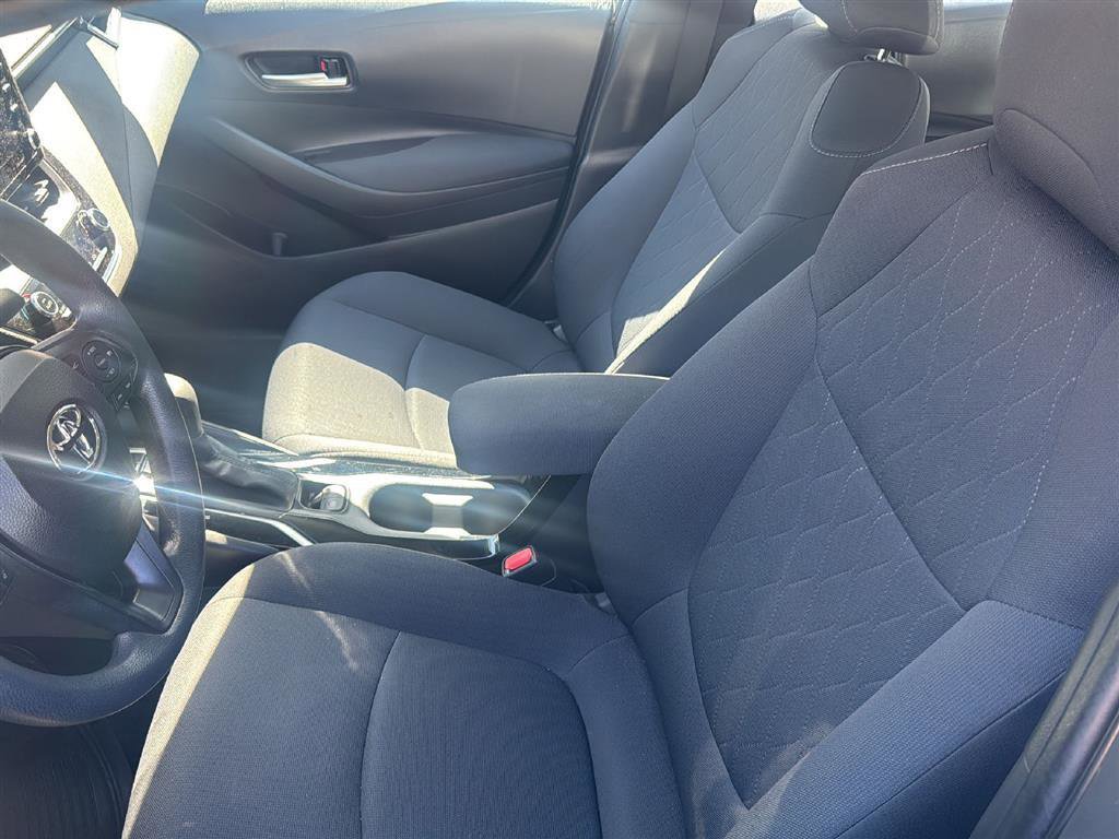 Used 2021 Toyota Corolla LE image 6