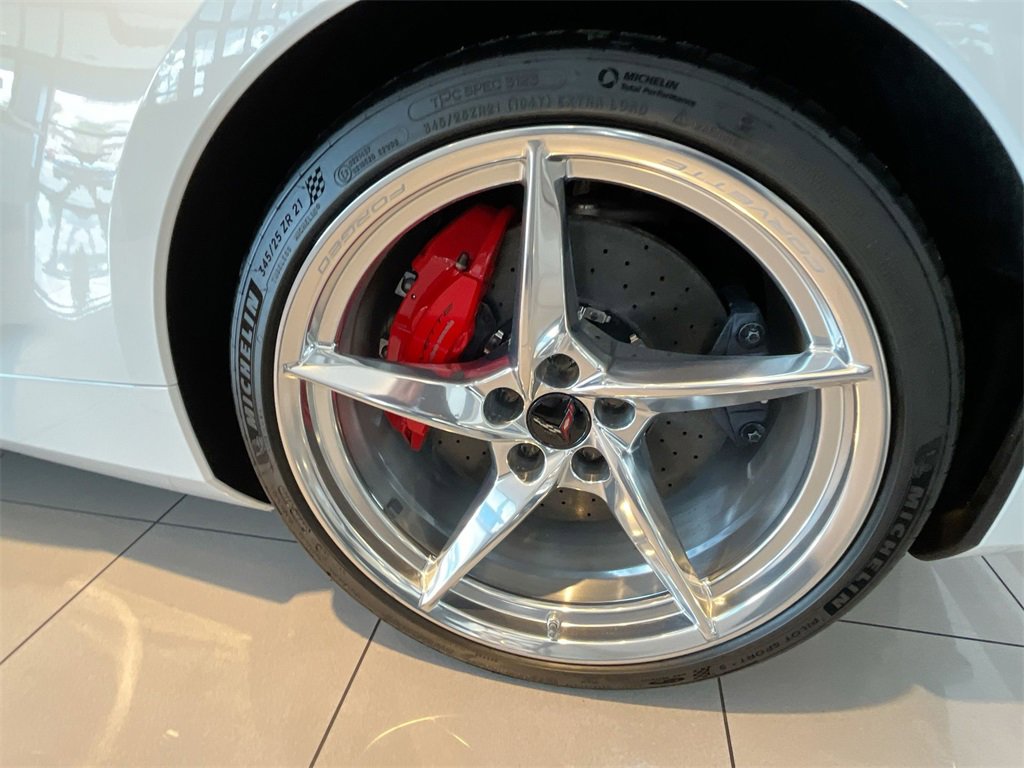 New 2025 Chevrolet Corvette E-Ray image 34