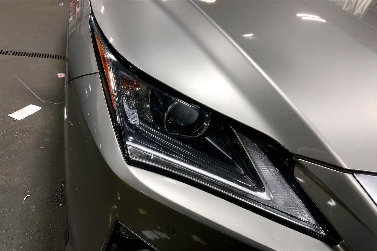 Used 2017 Lexus RX 450h AWD w/ Luxury Package image 28