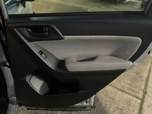 Used 2018 Subaru Forester 2.5i Premium image 23