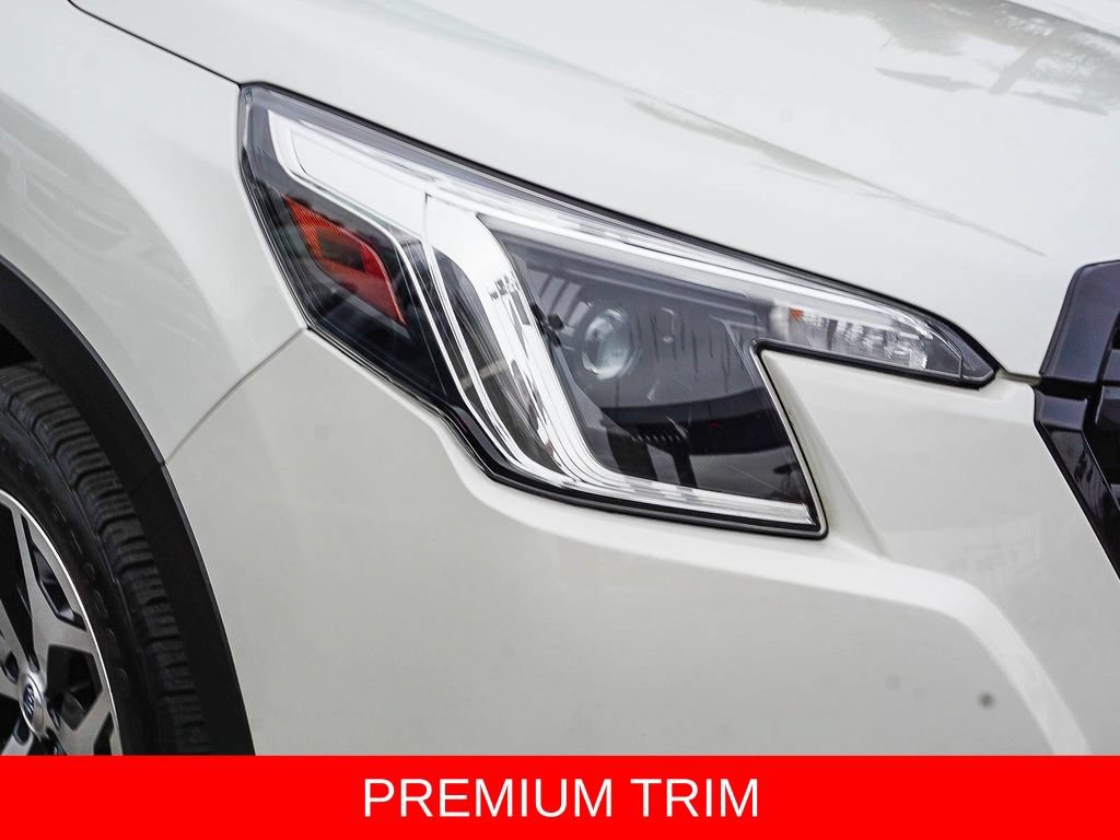 Used 2023 Subaru Forester Premium AWD/4WD image 10