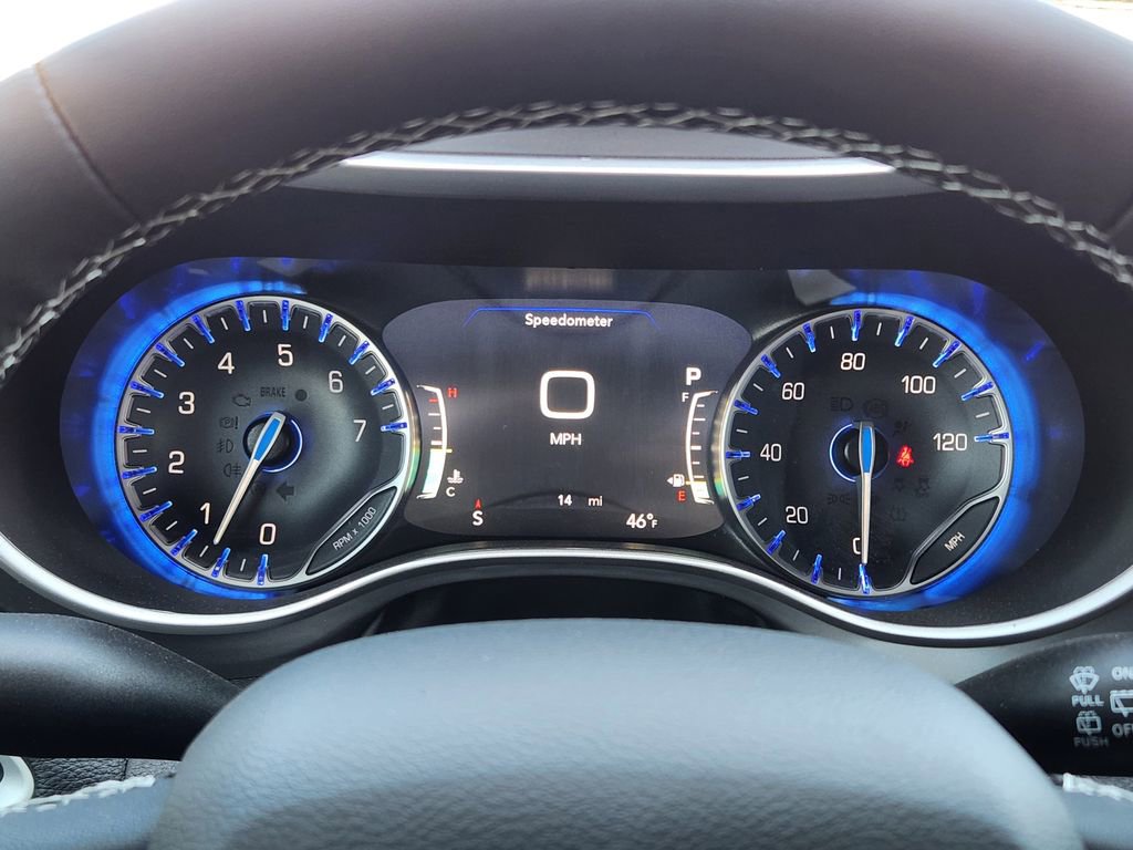 New 2026 Chrysler Pacifica Select w/ S Appearance Package image 11