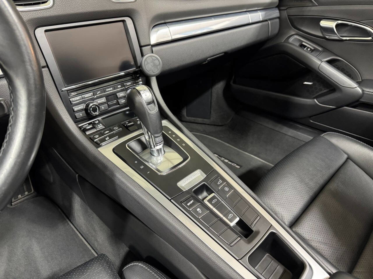 Used 2015 Porsche Boxster S image 30