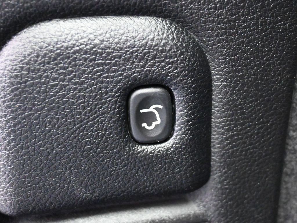 Used 2024 Dodge Durango GT image 17