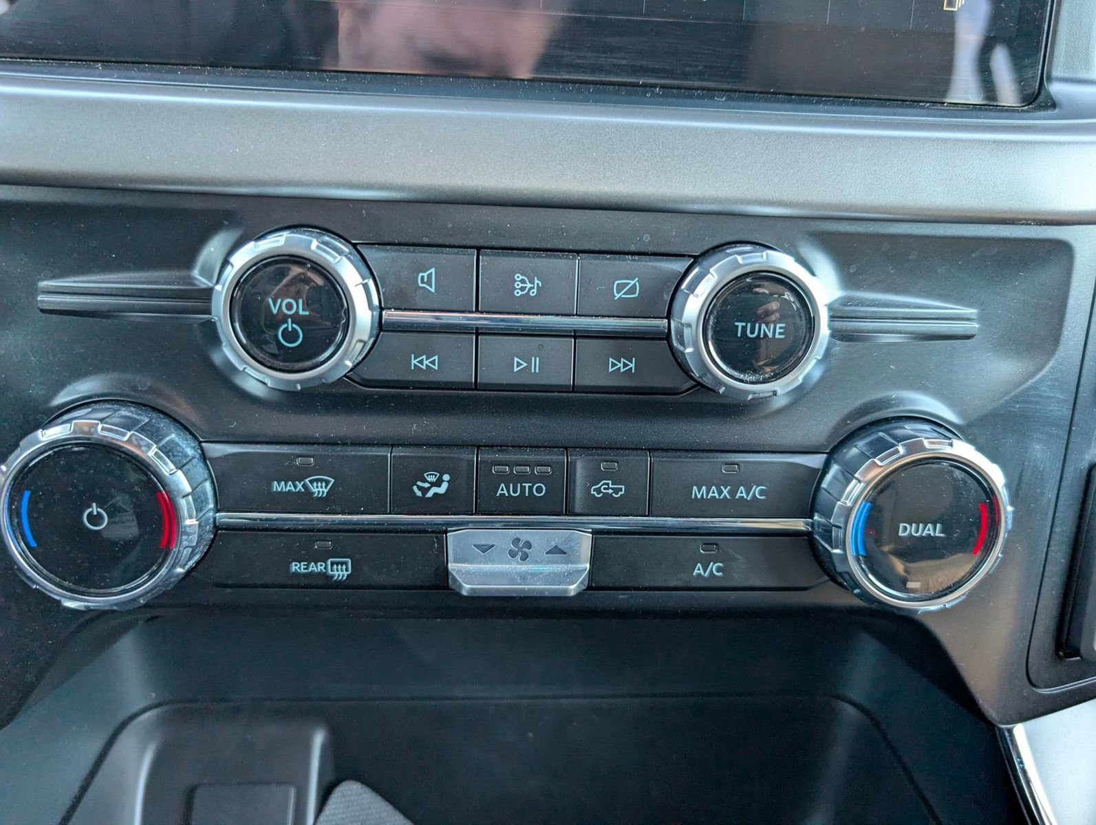 Used 2024 Ford F150 XLT w/ Mobile Office Package image 16