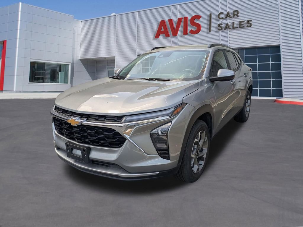 Used 2025 Chevrolet Trax LT w/ LT Convenience Package FWD image 1
