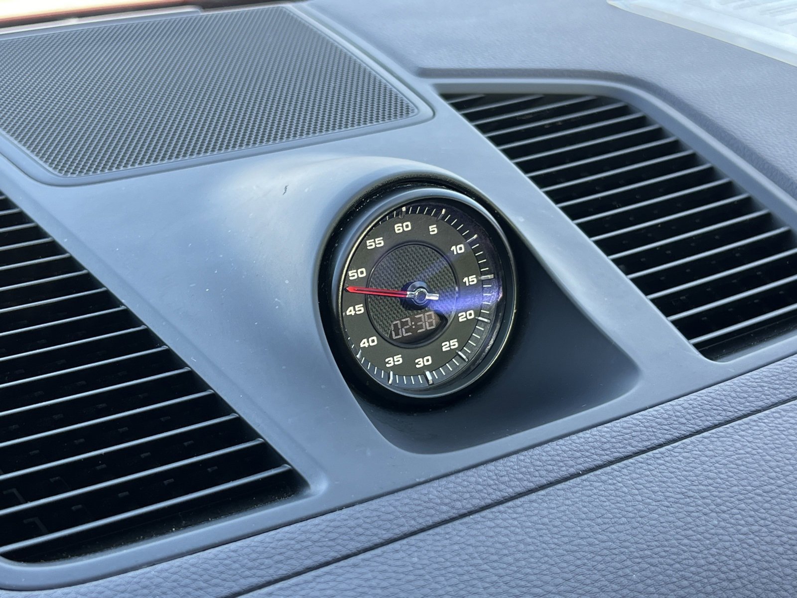 Certified 2023 Porsche Cayenne Coupe image 25