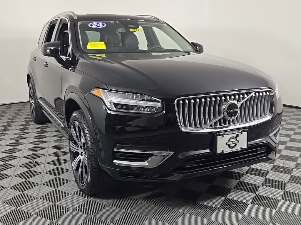 Certified 2024 Volvo XC90 T8 Ultimate w/ Lounge Package image 2
