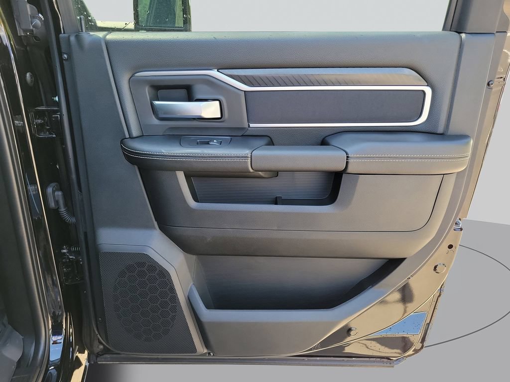 New 2026 RAM 3500 Big Horn AWD/4WD image 37