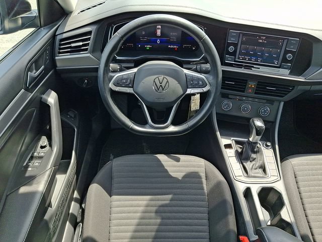 Certified 2022 Volkswagen Jetta S FWD image 11