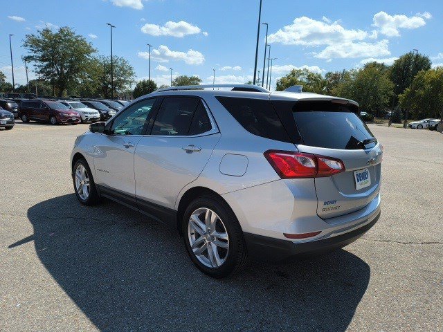 Used 2018 Chevrolet Equinox Premier image 3
