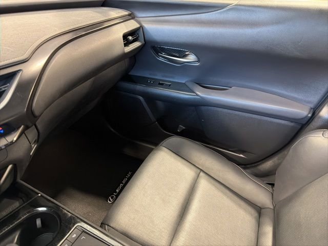 Used 2019 Lexus UX 250h w/ Premium Package AWD/4WD image 20