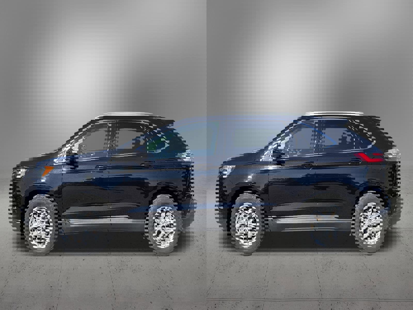 Used 2023 Ford Edge SEL w/ Convenience Package image 2