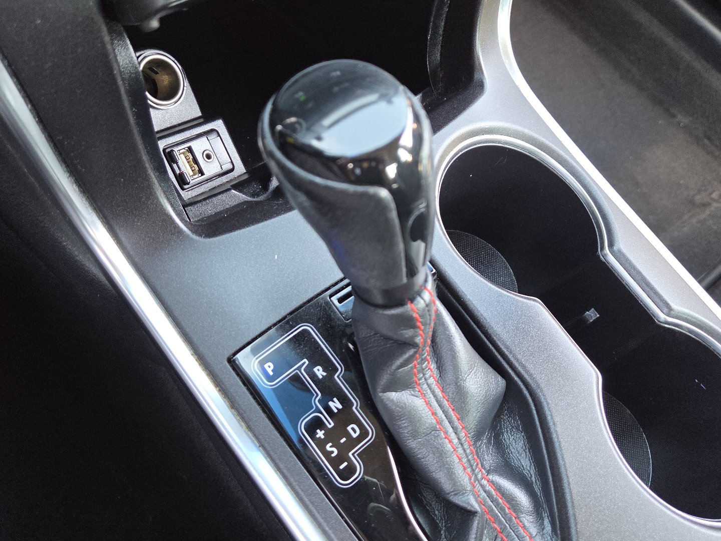 Used 2016 Toyota Camry SE FWD image 28