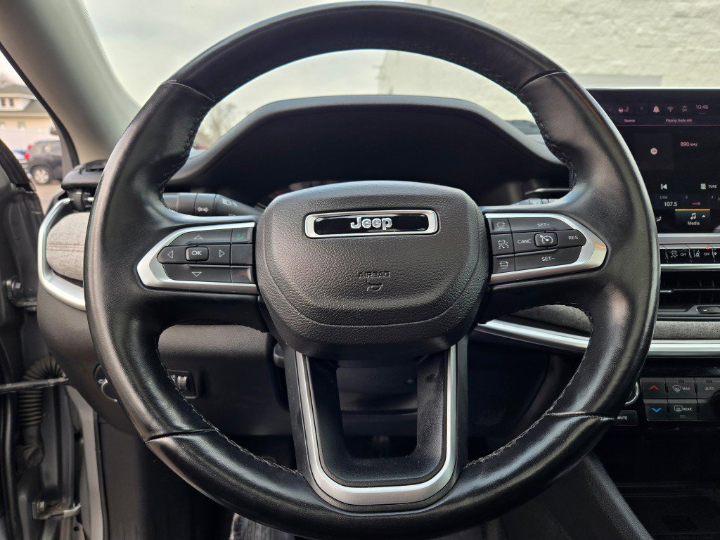 Used 2022 Jeep Compass Latitude w/ Sun and Sound Group AWD/4WD image 33