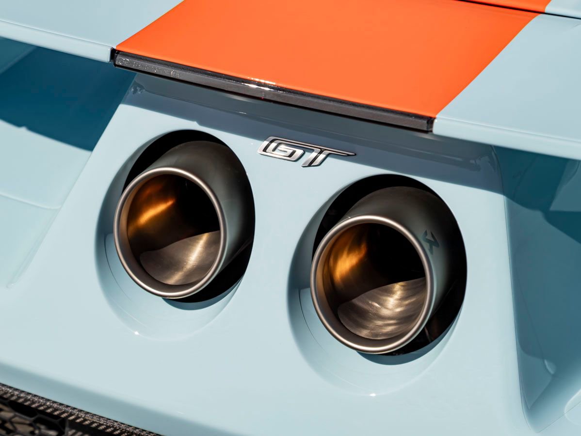 Used 2019 Ford GT RWD image 11
