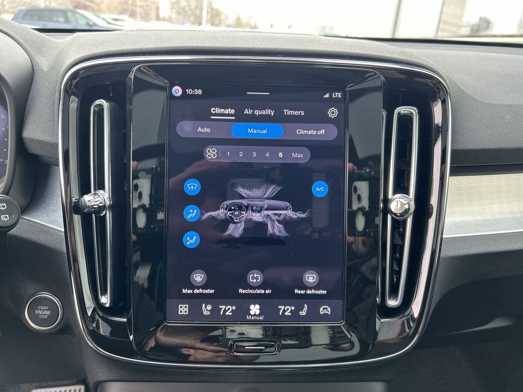 New 2026 Volvo XC40 B5 Ultra AWD/4WD image 21