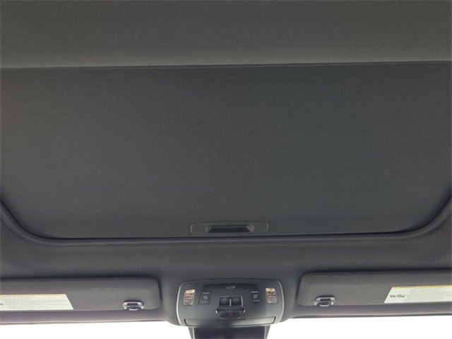 Used 2022 Toyota Sienna XSE image 15