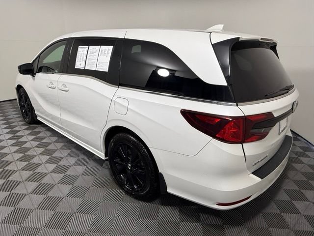 Used 2024 Honda Odyssey Sport image 4