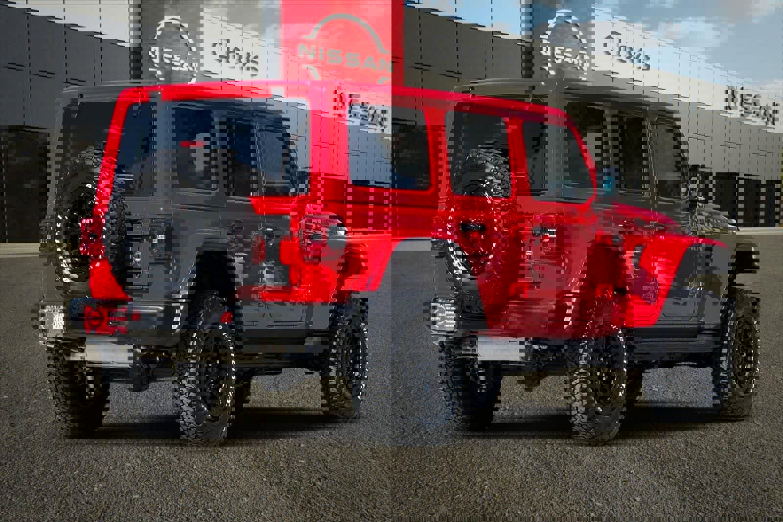 Used 2023 Jeep Wrangler Rubicon 392 image 3