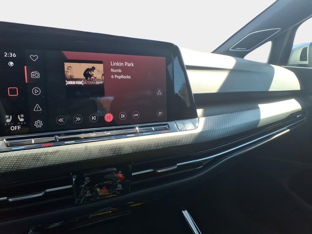 Used 2024 Volkswagen Golf R image 28