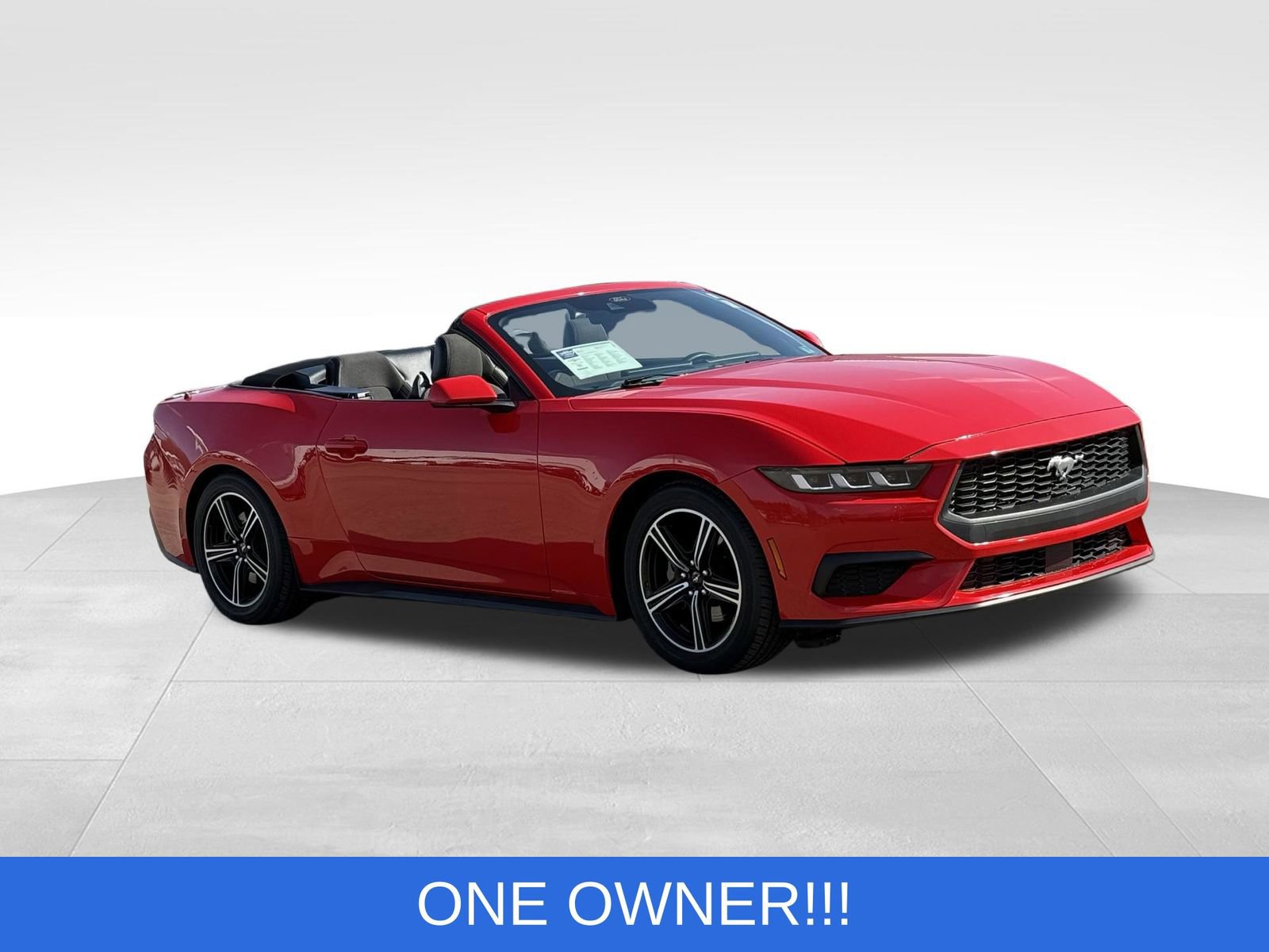 Used 2024 Ford Mustang Convertible image 12