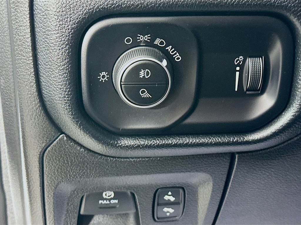 Certified 2020 RAM 1500 Big Horn AWD/4WD image 18