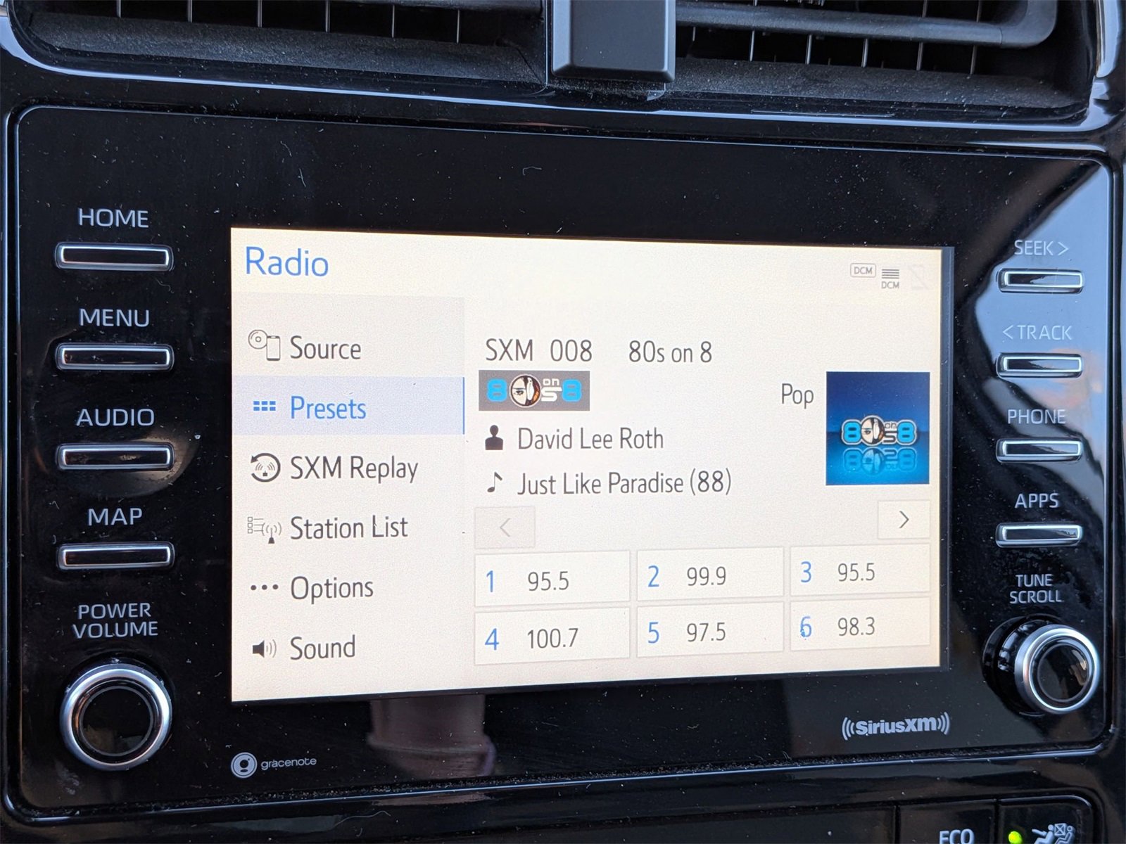 Used 2021 Toyota Prius XLE image 22