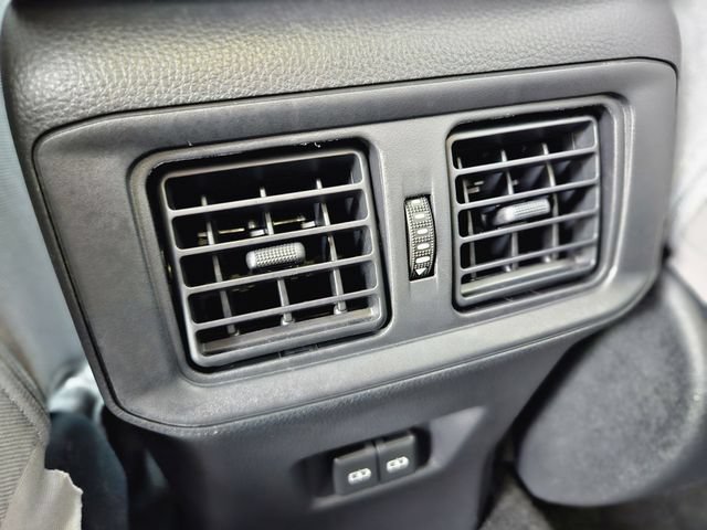 Used 2025 Toyota RAV4 XLE FWD image 29