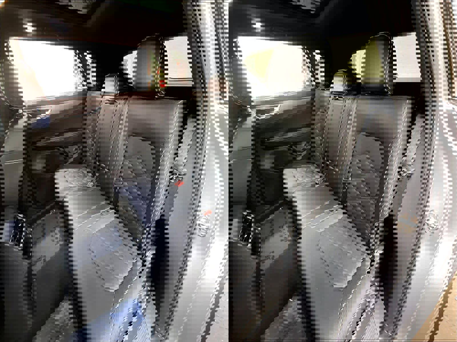 Used 2024 Volkswagen Atlas Cross Sport SE w/ Panoramic Sunroof Package image 29