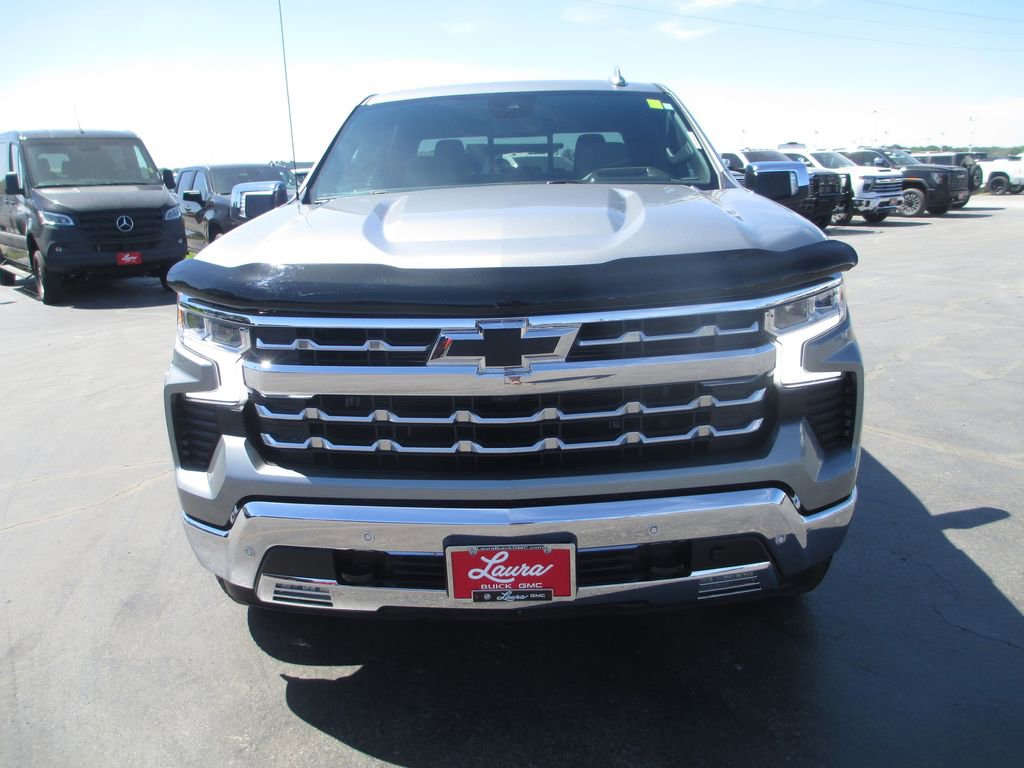 Used 2024 Chevrolet Silverado 1500 LTZ w/ LTZ Premium Package AWD/4WD image 14