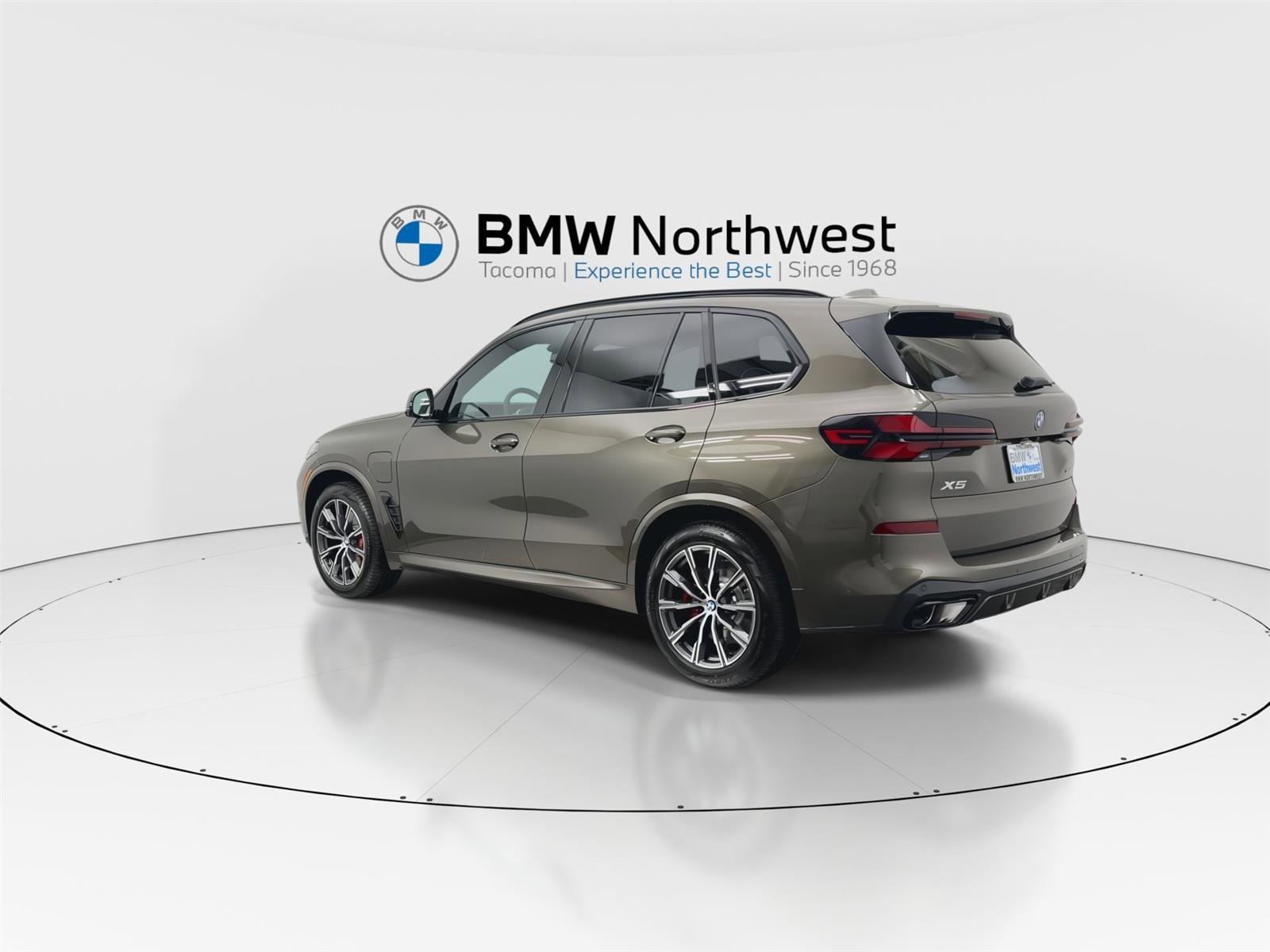 New 2026 BMW X5 xDrive50e image 12