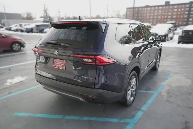 Used 2024 Toyota Grand Highlander Limited image 5