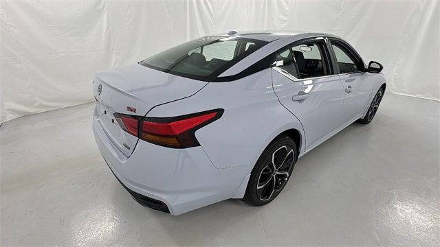 New 2025 Nissan Altima 2.5 SR w/ SR Premium Package image 3