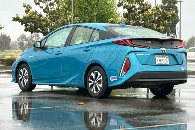 Used 2019 Toyota Prius Prime Plus FWD image 6