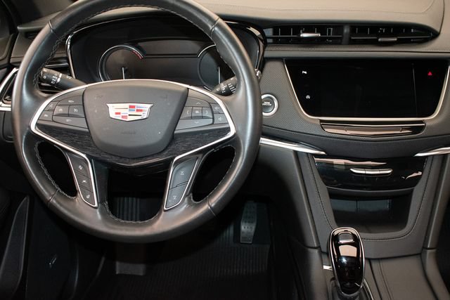 Used 2023 Cadillac XT5 Premium Luxury w/ LPO, Floor Liner Package AWD/4WD image 16