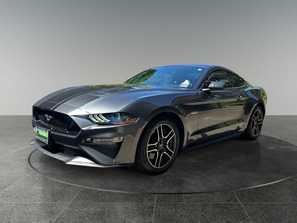 Used 2018 Ford Mustang GT RWD image 4