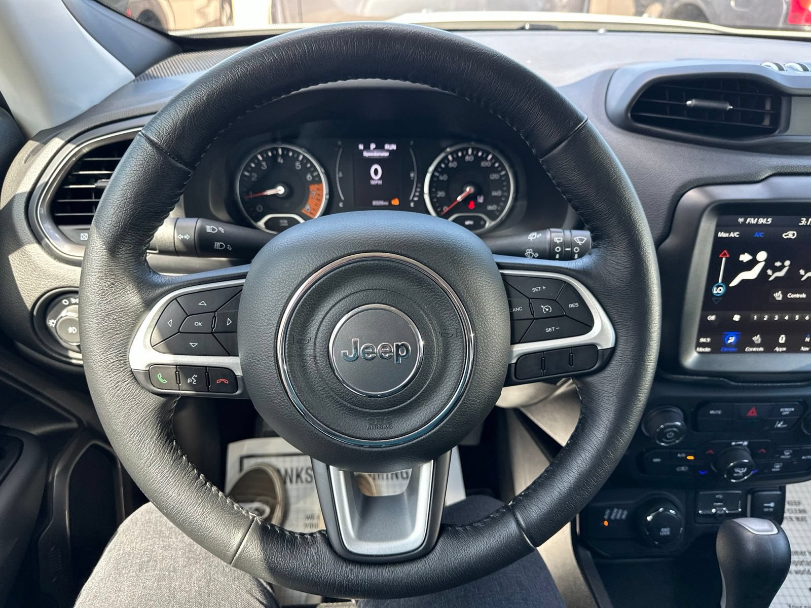 Used 2023 Jeep Renegade Latitude w/ Premium Group AWD/4WD image 39