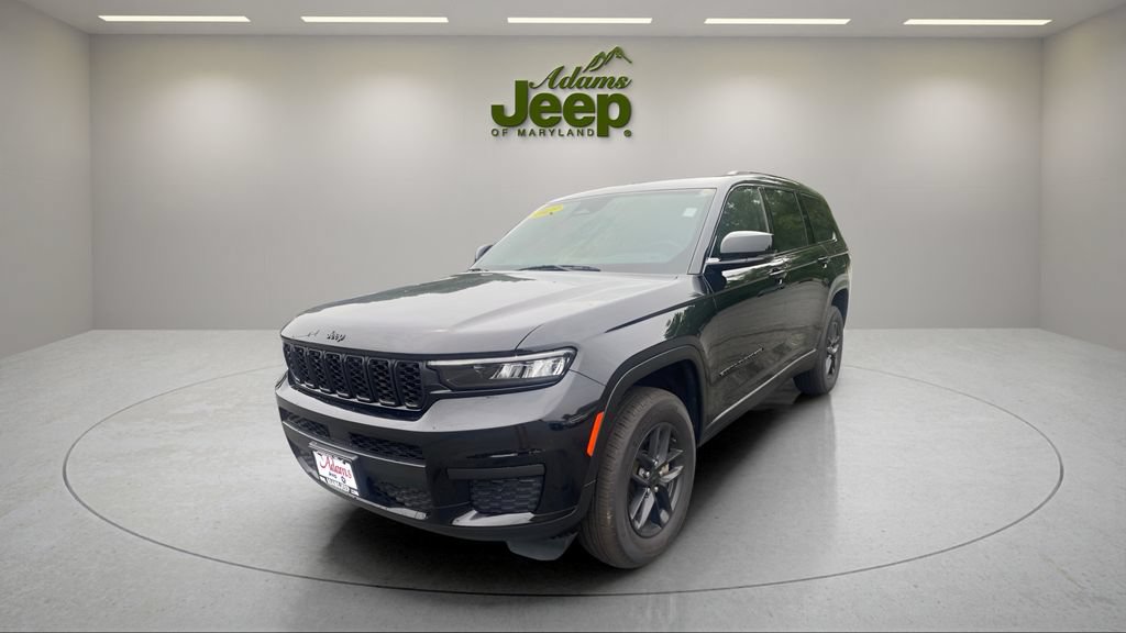Used 2022 Jeep Grand Cherokee L Laredo AWD/4WD image 1