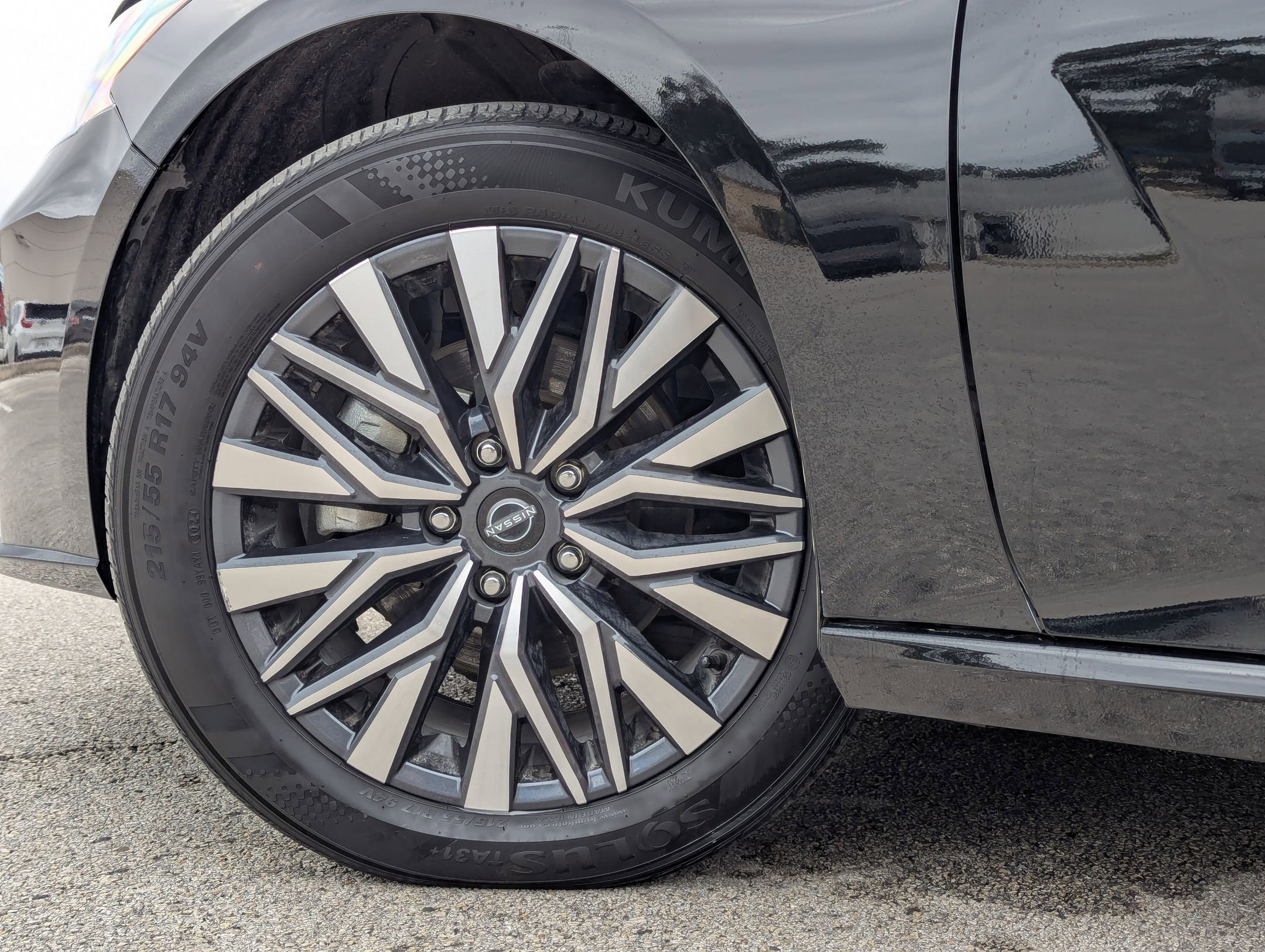 Used 2025 Nissan Altima 2.5 SV image 31