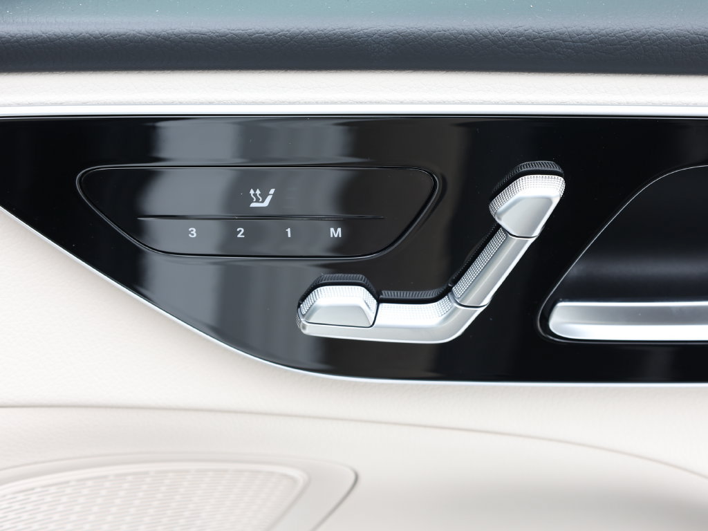 Used 2023 Mercedes-Benz C 300 Sedan image 24