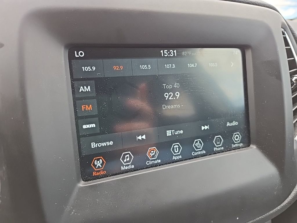Used 2019 Jeep Compass Latitude w/ Popular Equipment Group AWD/4WD image 17
