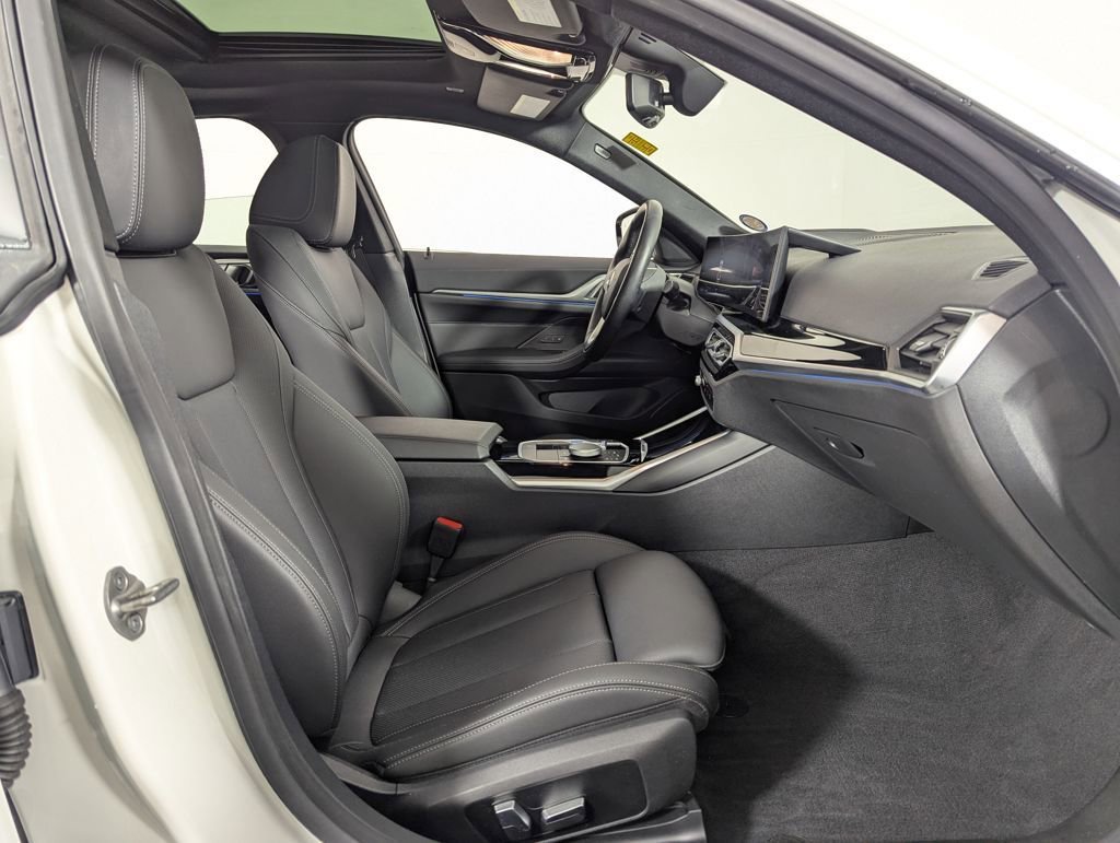 Used 2023 BMW i4 eDrive40 w/ Premium Package image 36