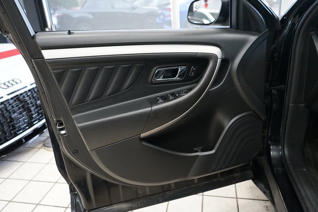 Used 2016 Ford Taurus SEL w/ Equipment Group 201A image 23