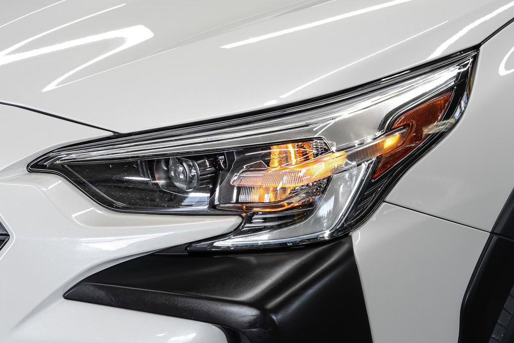 Used 2023 Subaru Outback Premium image 9