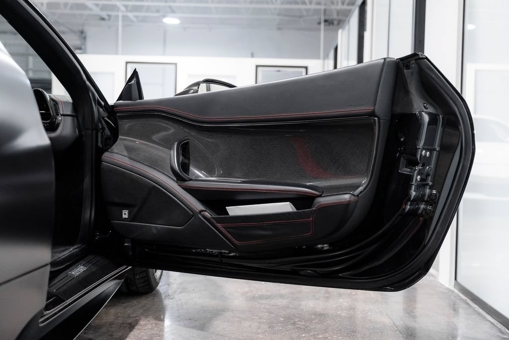Used 2012 Ferrari 458 Spider RWD image 68